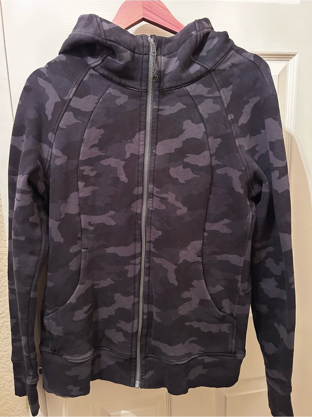 Lululemon athletica Women’s Black and Gray Camo SCUBA Hoodie (best hoodies ever)